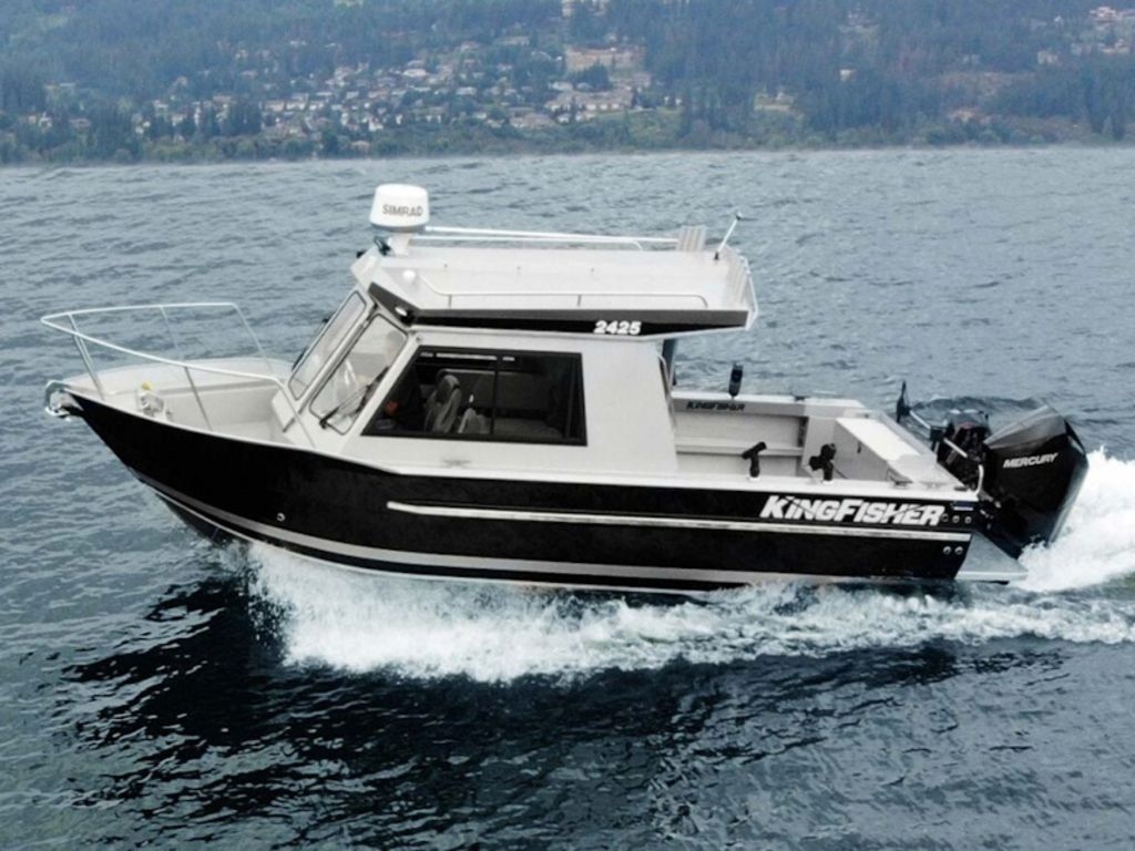 2025 KingFisher 2425 Escape HT - Sold Boat