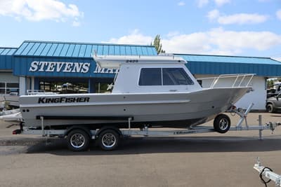 BOATZON | KingFisher 2425 Escape HT 2026