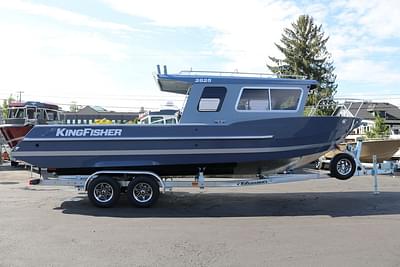 BOATZON | KingFisher 2825 Coastal Express 2026 BOATZON | KingFisher 2825 Coastal Express 2026