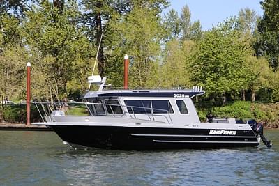 BOATZON | KingFisher 3025 XRS 2025