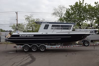 BOATZON | KingFisher 3025 XRS 2026