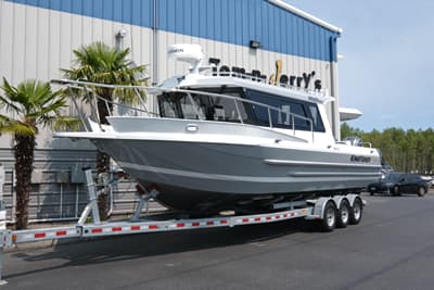 BOATZON | KingFisher 3025 XRS 2027