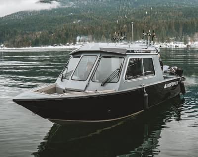 BOATZON | Kingfisher Boats 2025 Escape HT 2026
