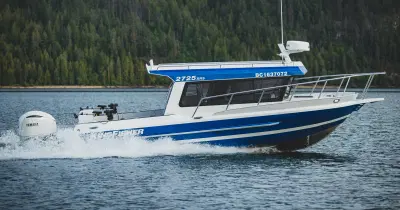 BOATZON | Kingfisher Boats 2725 XRS 2026
