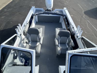 BOATZON | Kingfisher Boats Falcon 1825 2024