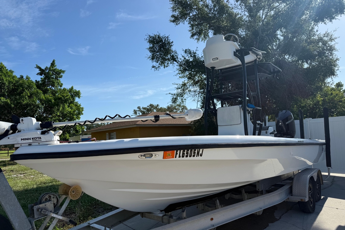 2007 Lake & Bay backwater 24 Bay - Sold Boat