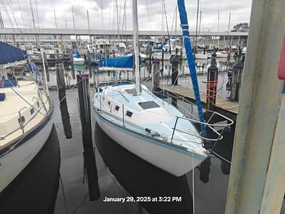 BOATZON | Lancer Yachts 30 Sloop 1979 BOATZON | Lancer Yachts 30 Sloop 1979