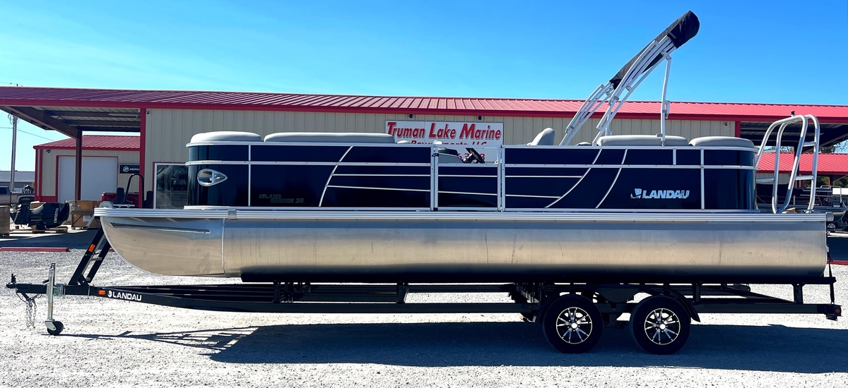 2025 Landau Island Breeze 25 powered by a 225HP Suzuki Engine - Sold Boat