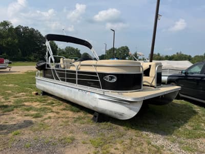 BOATZON | Landau Island Breeze Pontoon 2017