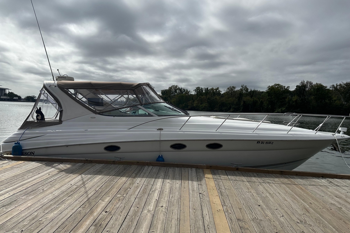 2004 Larson 370 - Sold Boat