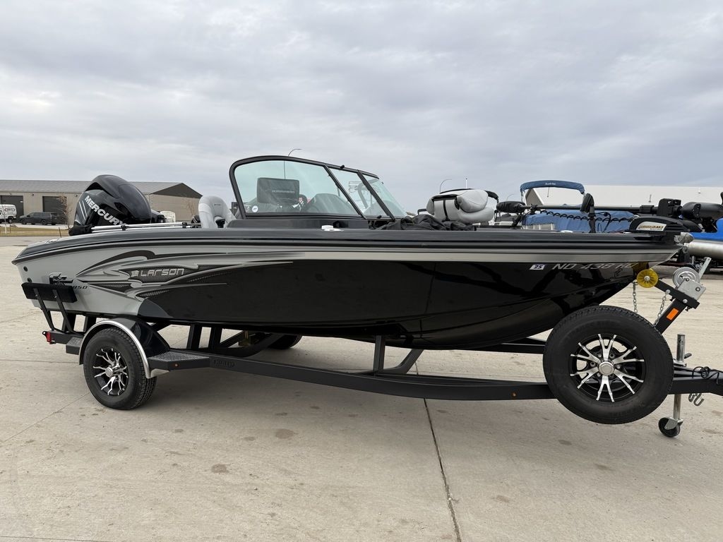 Larson FX 1850 DC 2015