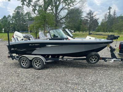 BOATZON | Larson FX 1850 DC 2018