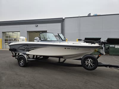 BOATZON | Larson FX1850DC 2015