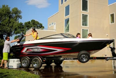 BOATZON | Larson LSR 2300 IO 2013