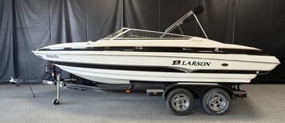 BOATZON | Larson LXI 228 2005 BOATZON | Larson LXI 228 2005