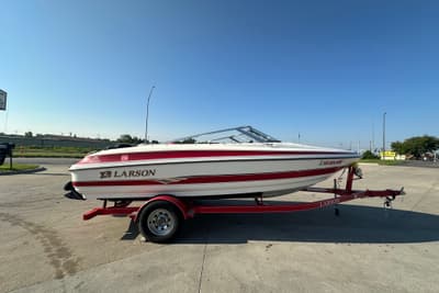 BOATZON | Larson SEi 190 2004