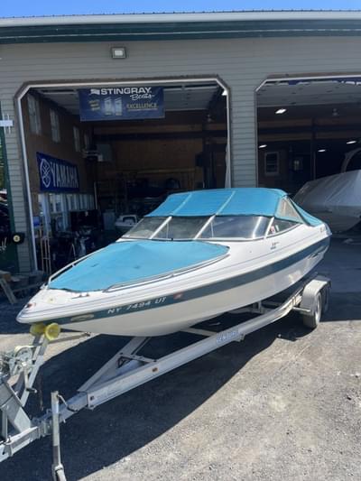 BOATZON | Larson SEI226 2000