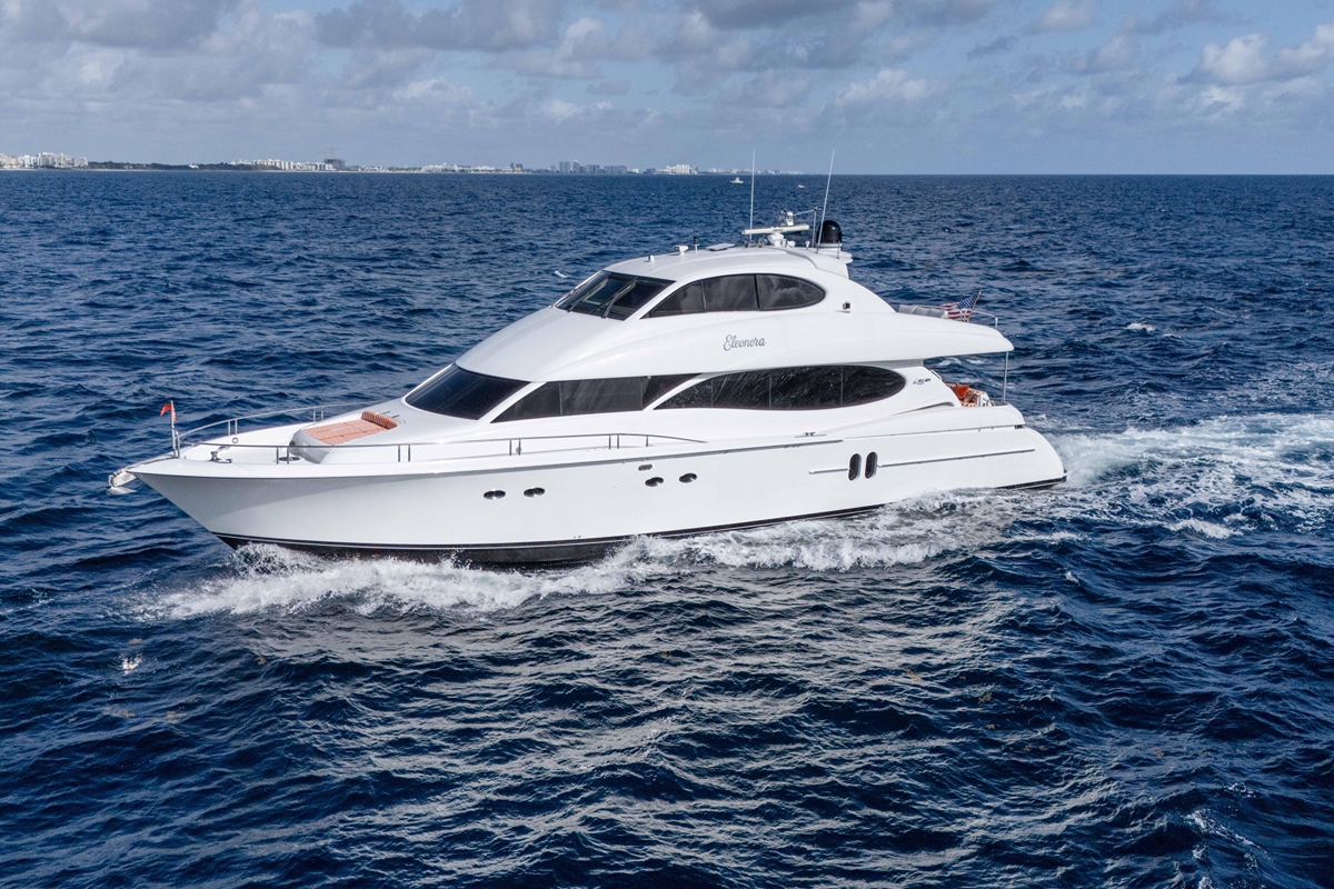 2004 Lazzara 80 SL - Sold Boat