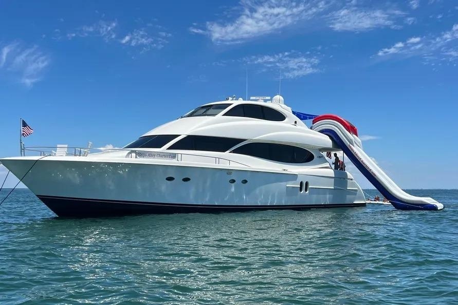 2004 Lazzara SC Motor Yacht - Sold Boat