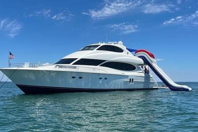 BOATZON | Lazzara SC Motor Yacht 2004