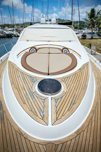BOATZON | Lazzara Yachts LSX 75 2008 BOATZON | Lazzara Yachts LSX 75 2008