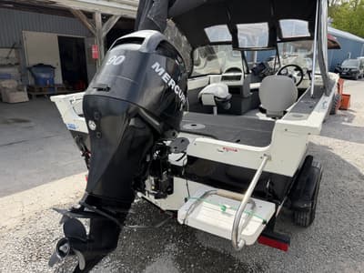 BOATZON | Legend Xcalibur 18 2012