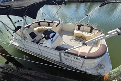 BOATZON | Lexington 320 Pontoon 2022
