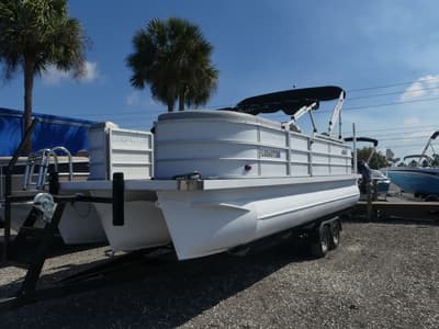 BOATZON | Lexington 523 2022