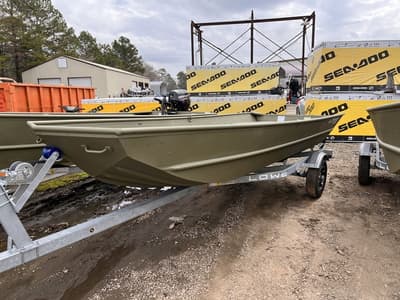 BOATZON | Lowe Boats L1440M Jon 2025