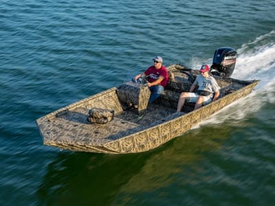 BOATZON | Lowe Boats Roughneck 2070 SC 2021