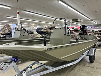 BOATZON | Lowe Boats RX1760 Pathfinder 2026
