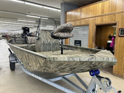 BOATZON | Lowe Boats RX1760 Pathfinder 2026