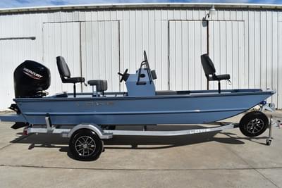 BOATZON | Lowe Boats RX1860 CC 2025