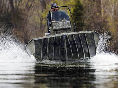 BOATZON | Lowe Boats RX1860 Tunnel Jet 2026 BOATZON | Lowe Boats RX1860 Tunnel Jet 2026