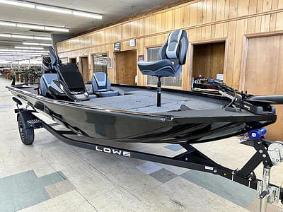 BOATZON | Lowe Boats Stinger 175C 2026