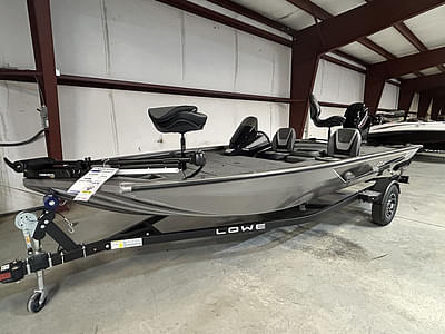 BOATZON | Lowe Boats Stinger 175C 2026
