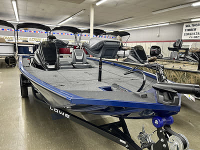BOATZON | Lowe Boats Stinger 175C 2026