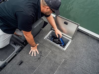 BOATZON | Lowe Boats Stinger 195B 2025