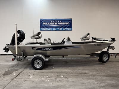 BOATZON | Lowe Boats Stryker  Skorpion Series Stryker 17 2014