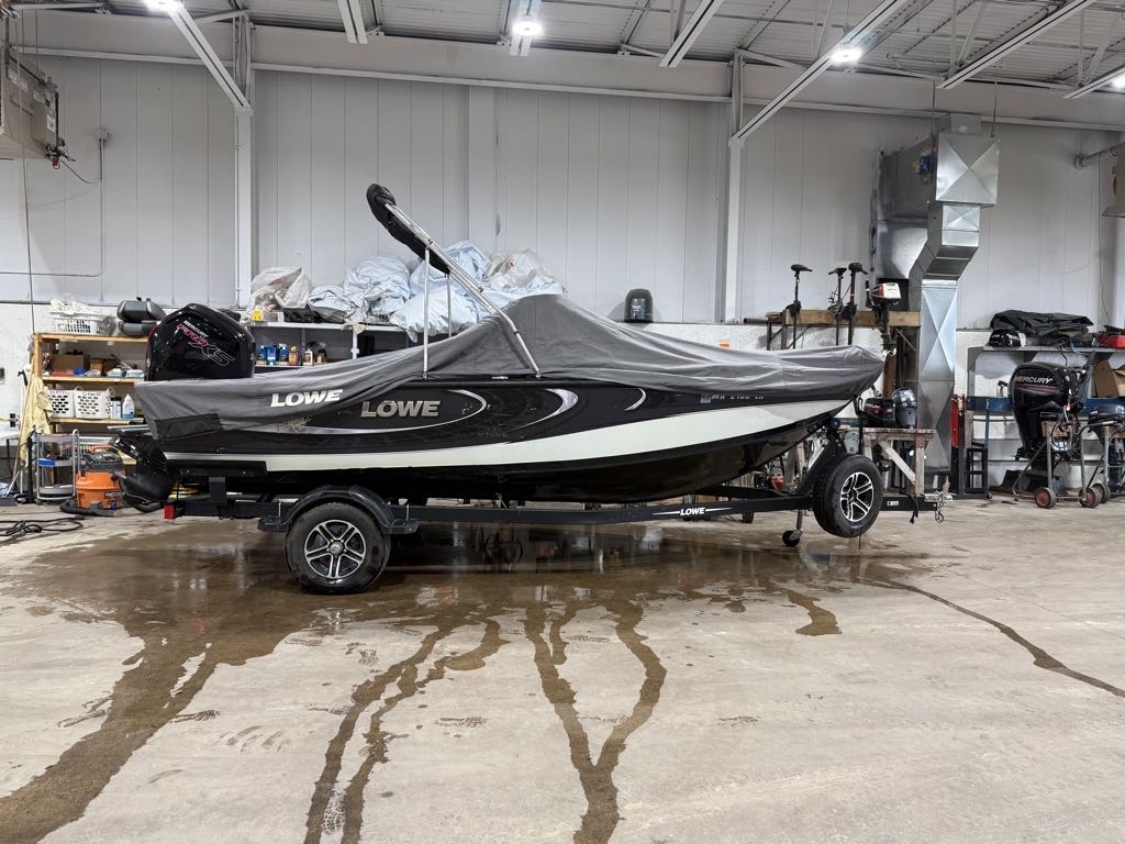 2017 Lowe Lowe FISH AND SKI 1700 2017 - Sold Boat