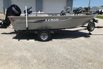 BOATZON | Lowe Fishing Machine 165 2010