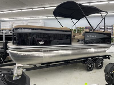 BOATZON | Lowe LS210W 2026