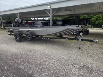 BOATZON | Lowe Outlet 20 2026