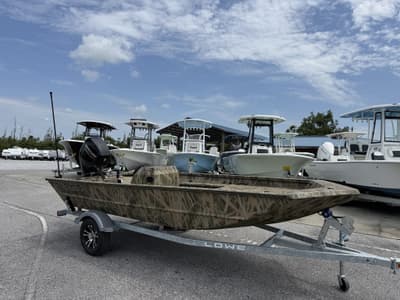 BOATZON | Lowe Roughneck 1650SC 2027