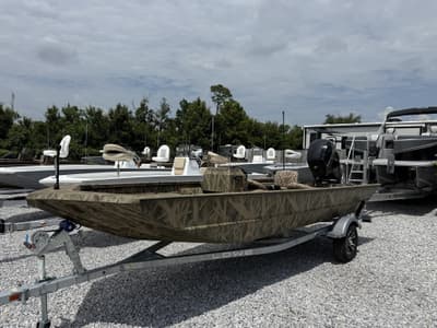 BOATZON | Lowe Roughneck 1860SC 2027