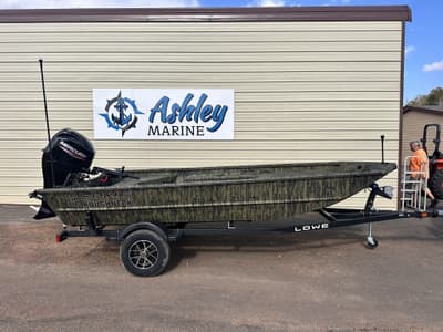 BOATZON | Lowe Roughneck Tiller 1660 Deluxe 2026 BOATZON | Lowe Roughneck Tiller 1660 Deluxe 2026