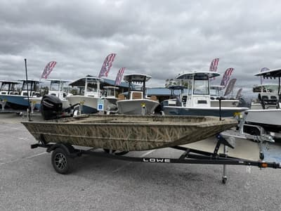 BOATZON | Lowe Roughneck Tiller 1660 Deluxe 2026 BOATZON | Lowe Roughneck Tiller 1660 Deluxe 2026