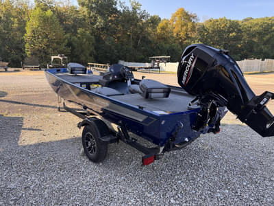 BOATZON | Lowe Skorpion 17 2026