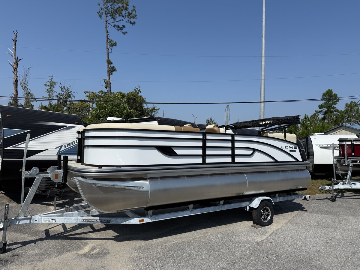 2025 Lowe SS 210 - Sold Boat