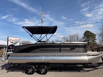 BOATZON | Lowe SS230 CL TRITOON 2026